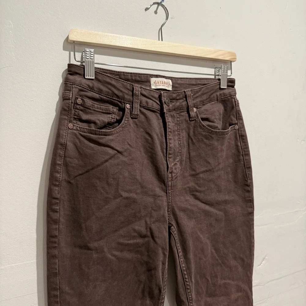 Shyanne Brown High Waisted Bell Bottom Flare Jeans Size 29
